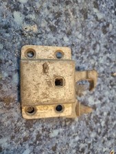 Morris Minor 1000 (1955-1971) Saloon & Convertible Boot Catch