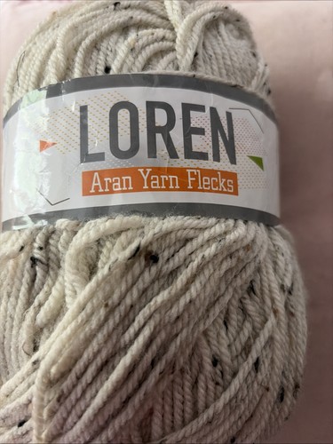 Loren aran yarn flecks 200 - aran,