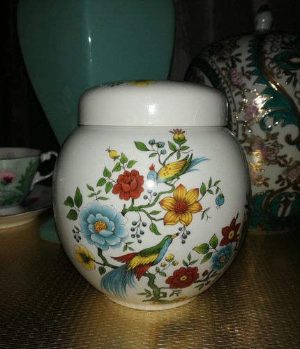 Vintage sadler england bird - england,