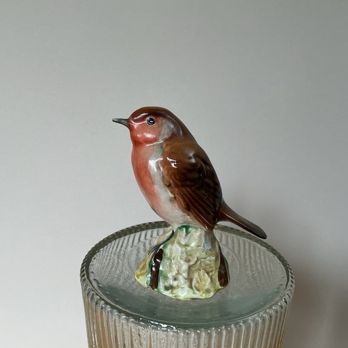 Robin porcelain figurine - robin.,