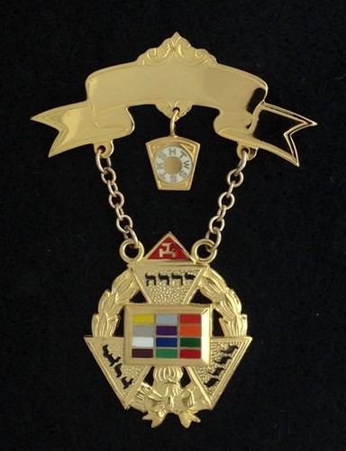 Masonic past high priest jewel - past,