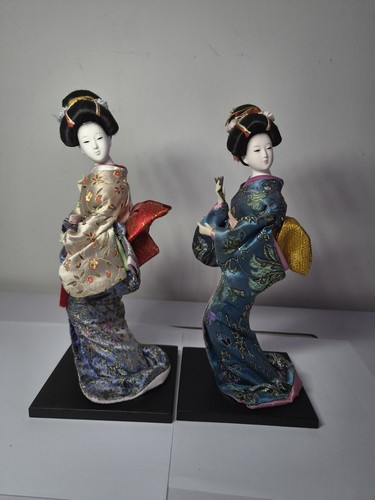 Japanese geisha figurines - japanese,