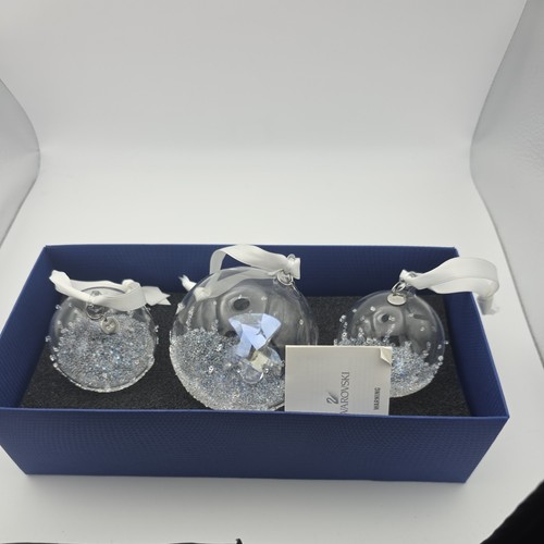 Read swarovski christmas - swarovski,