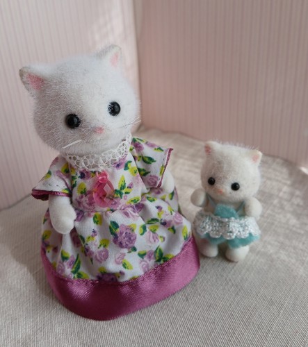 Sylvanian families persian cat - families,