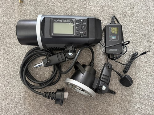 Pixapro battery powered - battery, flash