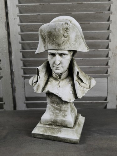 Napoleon bust sculpture - napoleon, in