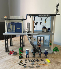 Playmobil 5182/5176 City Action Police Station Lights & Sounds - Complete