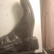 russell bromley knee high