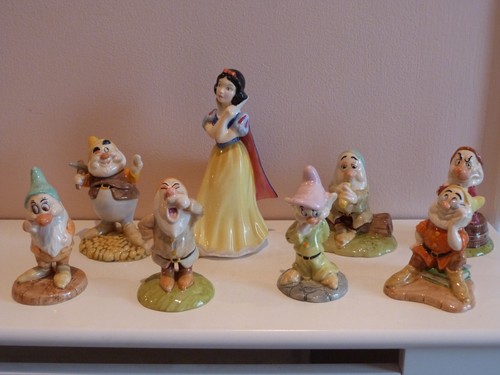 Doulton disney showcase snow - showcase,
