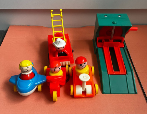 Vintage fisher price - price, little