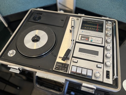 Vintage 1970s sanyo - vintage,