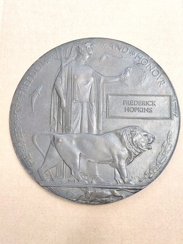 Ww1 death plaque - plaque, penny