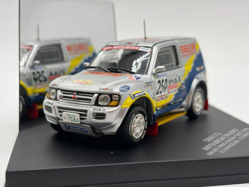 2000 mitsubishi pajero - mitsubishi,