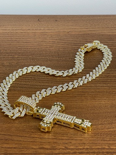 Large crucifix iced - large,