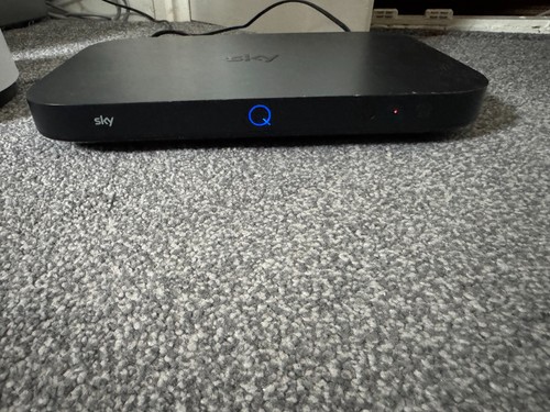 Sky box receiver 1tb uhd - q,