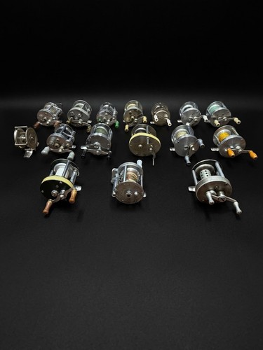 Lot vintage fishing reels - vintage,