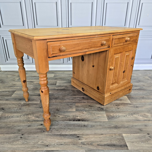 Vintage pine pedestal - vintage, desk