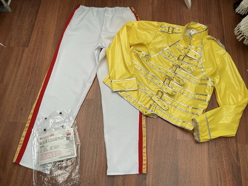 Fun shack costume - costume, rock