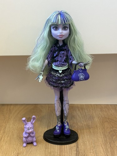 Monster high twyla - high, doll