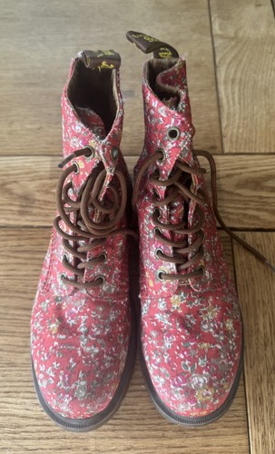 Ladies martens size - dr,