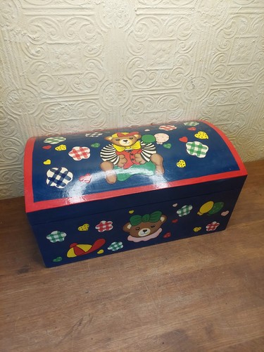 Vintage wooden painted - vintage,