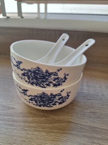 White blue floral round - white, &