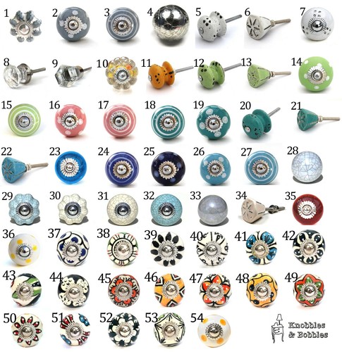 Small chic cupboard door - , knobs