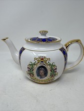Ringtons Wade Queen Elizabeth Coronation 50th Anniversary Teapot  1.5 Pt