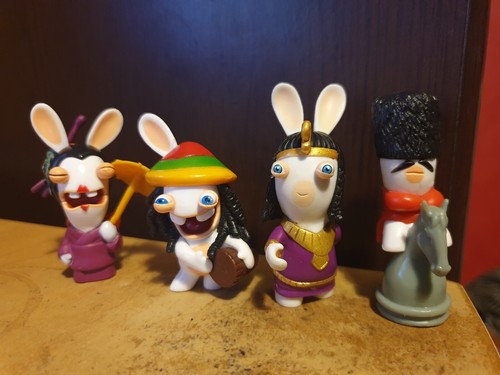 Raving rabbids figures - x4,