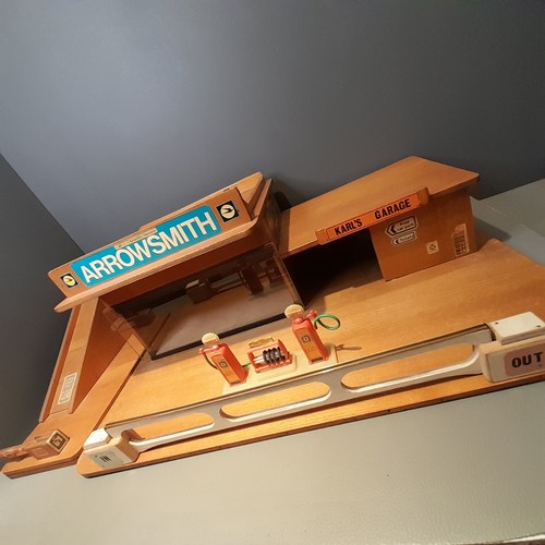 Vintage toy garage large - toy,