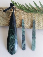 New Zealand Jade Greenstone Pounamu Roimata Tear drop with Matching Earrings
