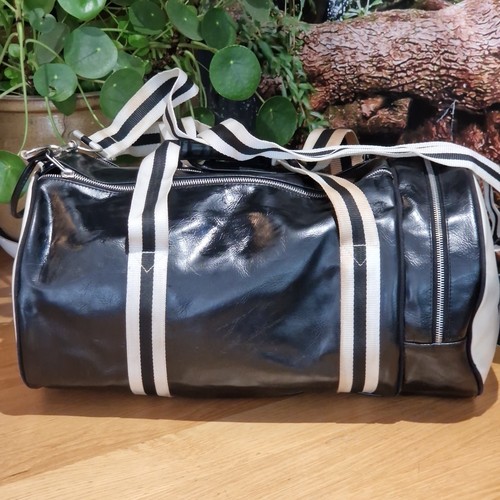 Fred perry barrel bag navy - fred,