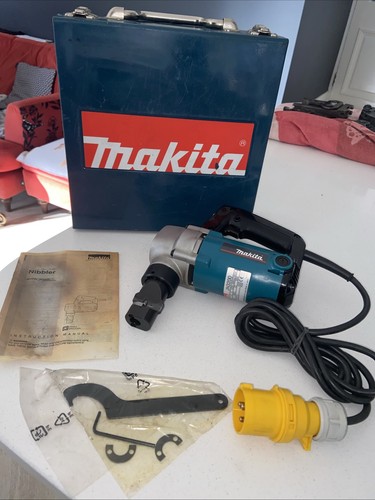 Makita jn3200 2mm - 3.2mm, nibbler