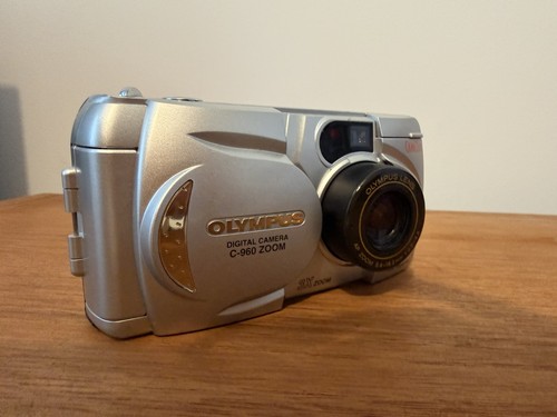 Olympus retro vintage - retro, digital