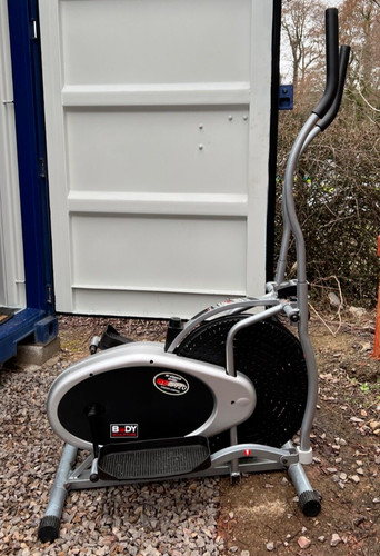 Exercise machine elliptical - machine,