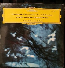 DG 2530 112 Tchaikovsky Piano Concerto no. 1 Martha Argerich Dutoit EX Germany