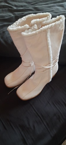 Ladies lovely white suede - lovely,