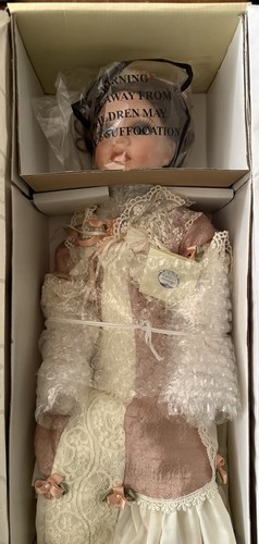 The palmary susanna - susanna, doll