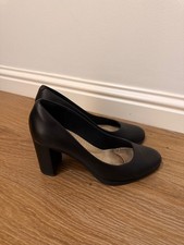 Cabin Crew Black Leather Shoes Used (Clarks Freva85 UK Size 5.5)