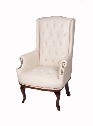 Chesterfield wing back queen - back,