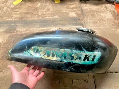 Kawasaki kh400 400cc triple - kawasaki,
