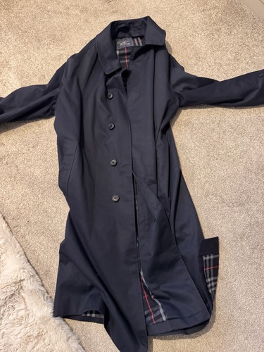 Burberry trench coat - trench,
