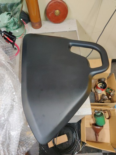 Toyota arm rest left lpe - toyota,