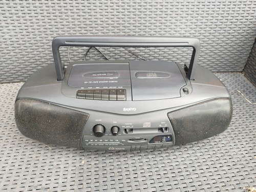 Vintage 1996 sanyo mcd z12f - vintage,