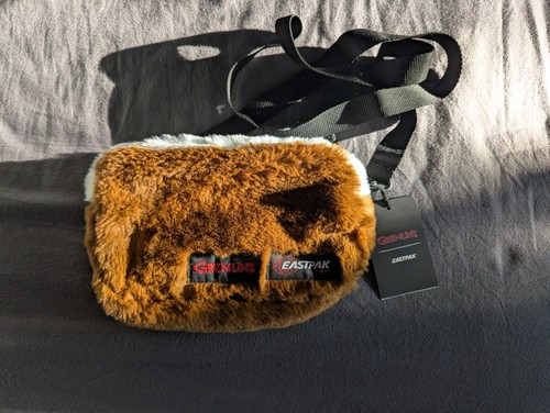 Gremlins gizmo eastpak bumbag - gremlins,