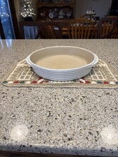 PAMPERED CHEF STONEWARE LARGE