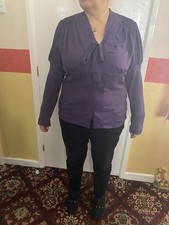 Ladies eye catching Ossie