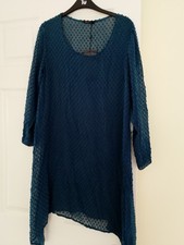 Grizas Blue Spotty Top BNWT