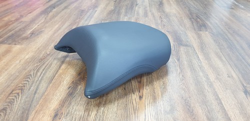 Aftermarket black pillion seat - pillion,