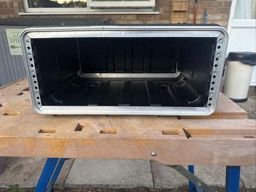 Skb moulded rack - skb,